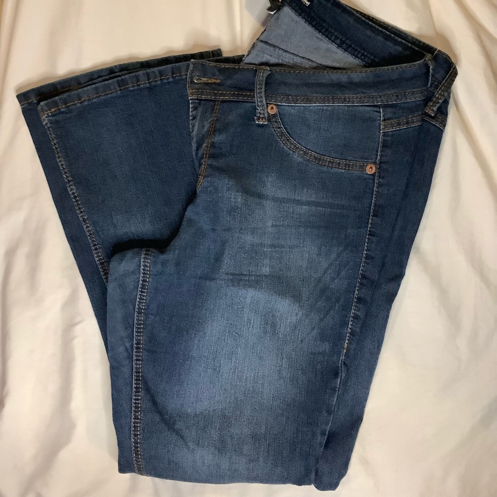 Boot cut jeans